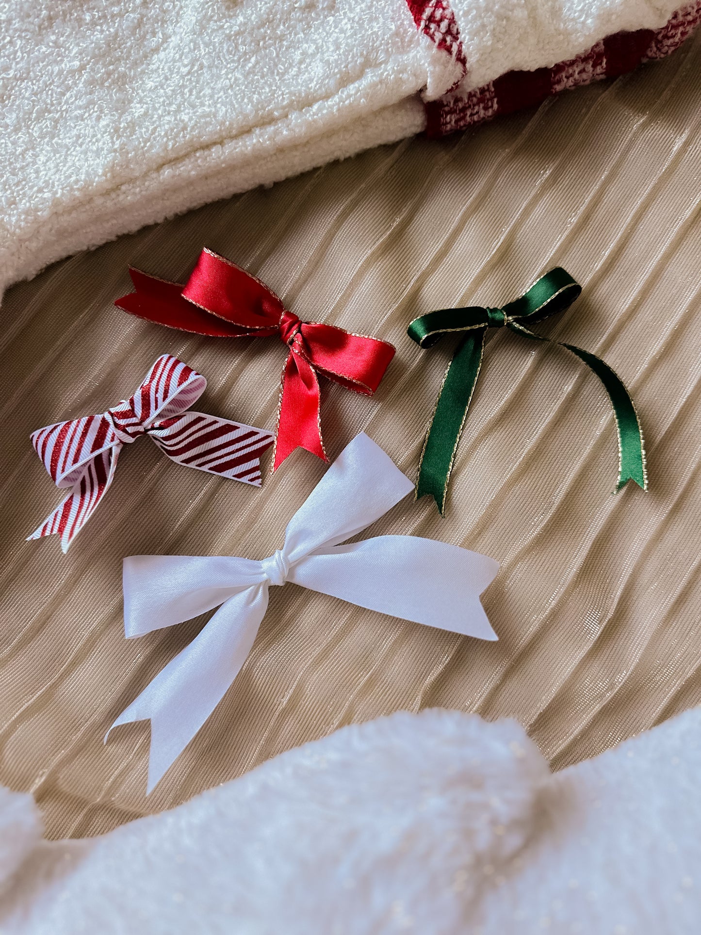 Mini Christmas Dog Bows