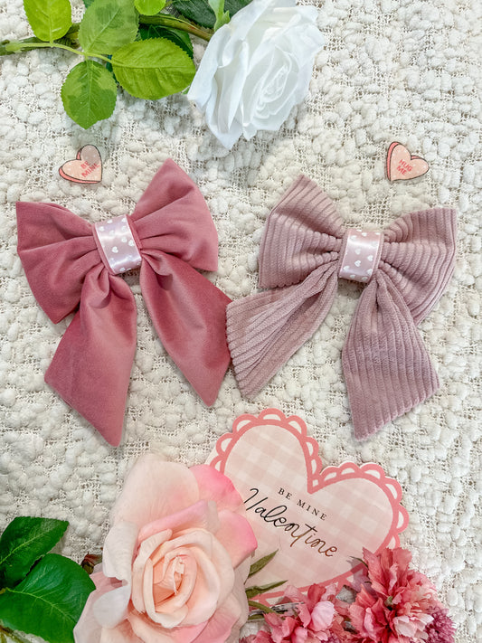 Amore Dog Bow